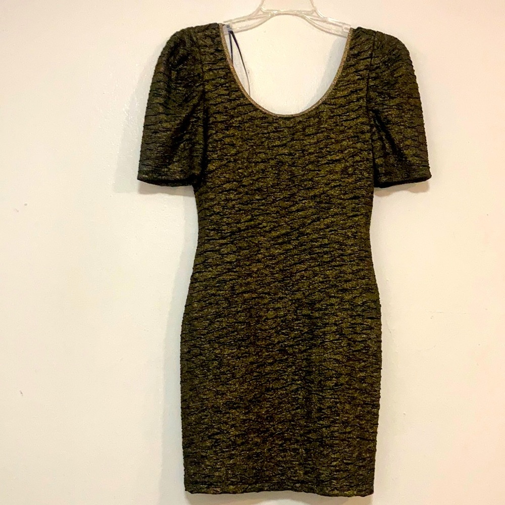 NWOT Forever21 gold and black body hugging mini
